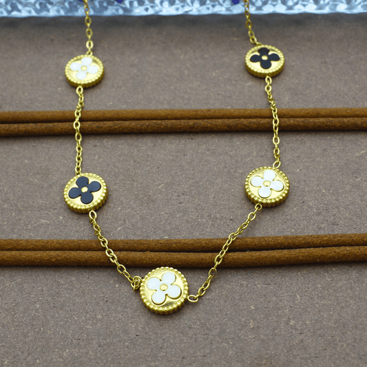 Black_White Floral Charm Chain Necklace1