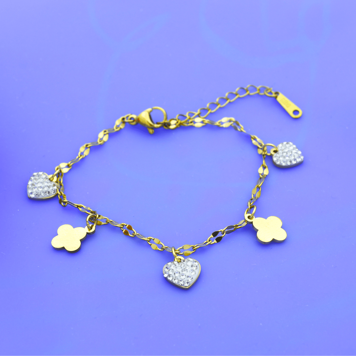 Elegant Gold-Plated Crystal Heart Bracelet1