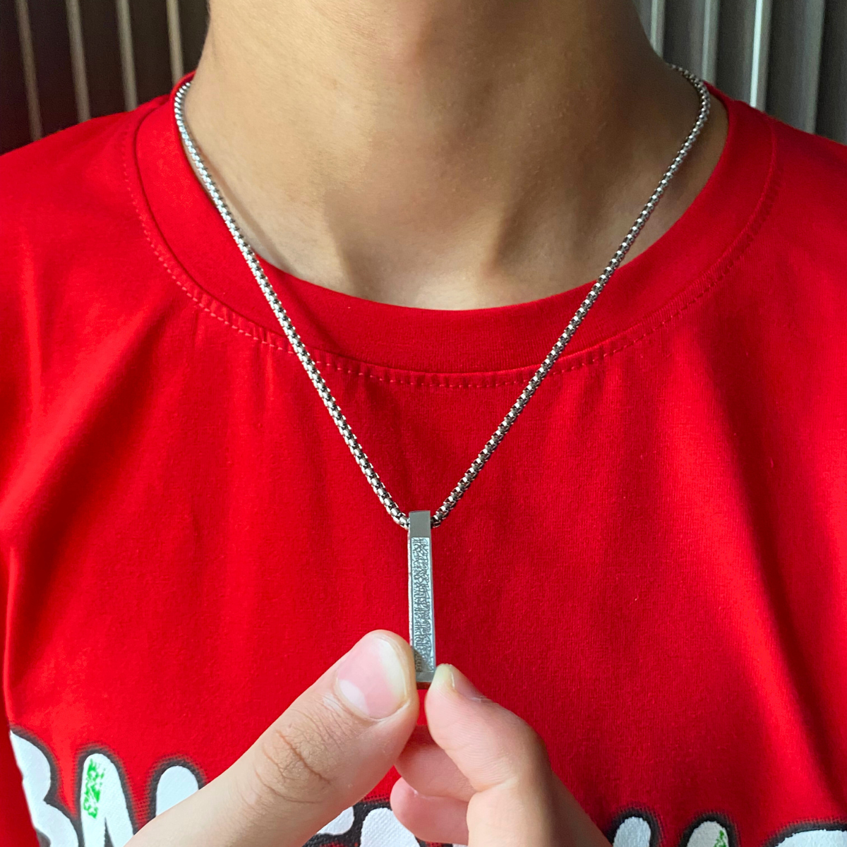 Men’s Box Chain Necklace with Textured Bar Pendant