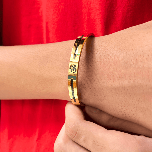 Om Kada for Men with Black Accent