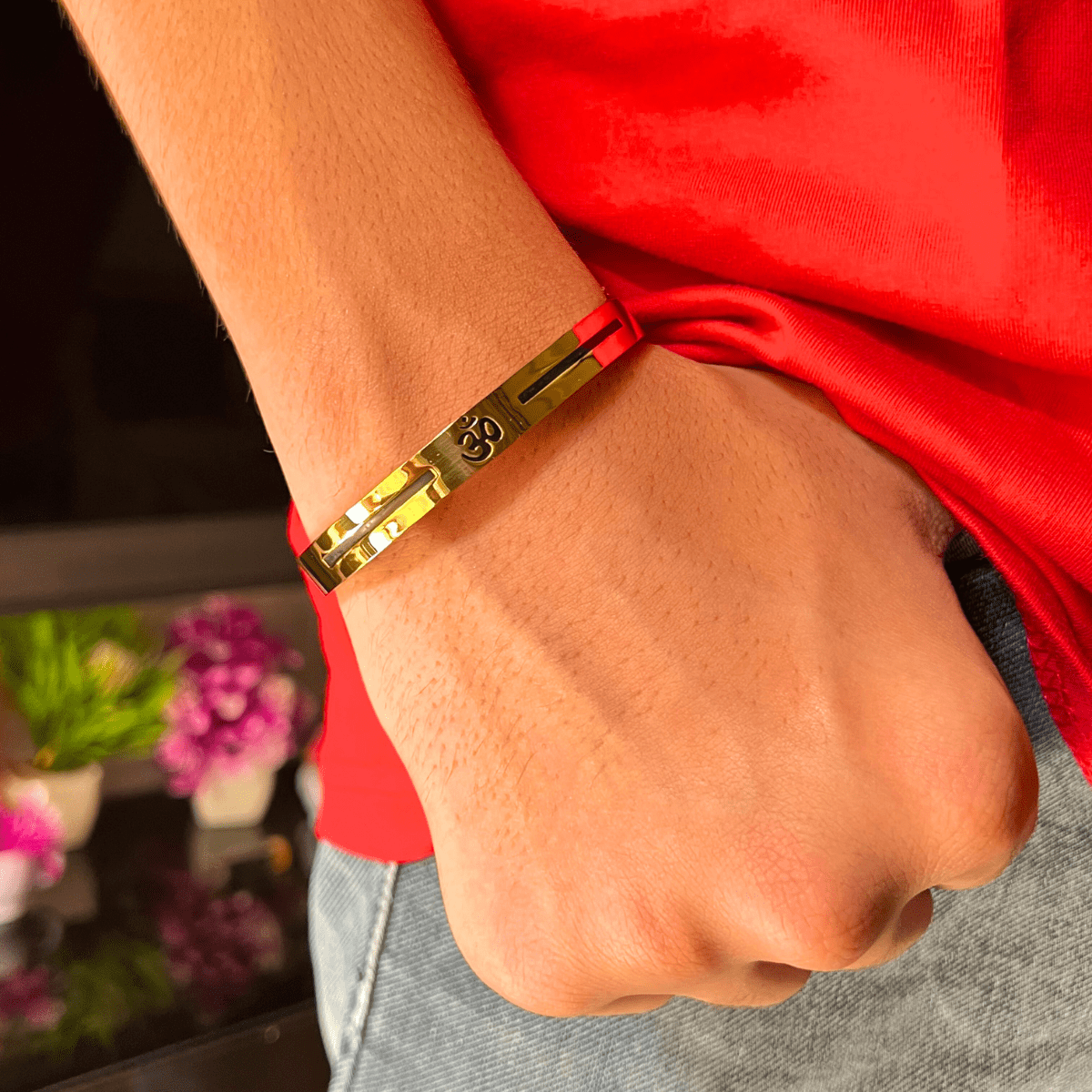 Om Kada for Men with Black Accent