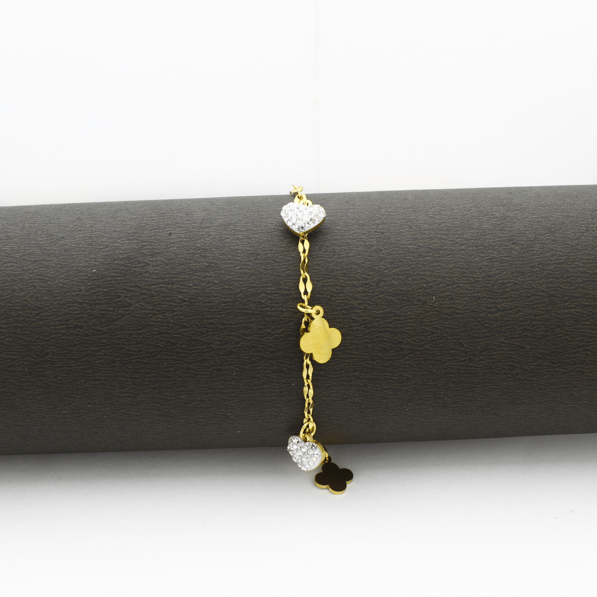 Elegant Gold-Plated Crystal Heart Bracelet2